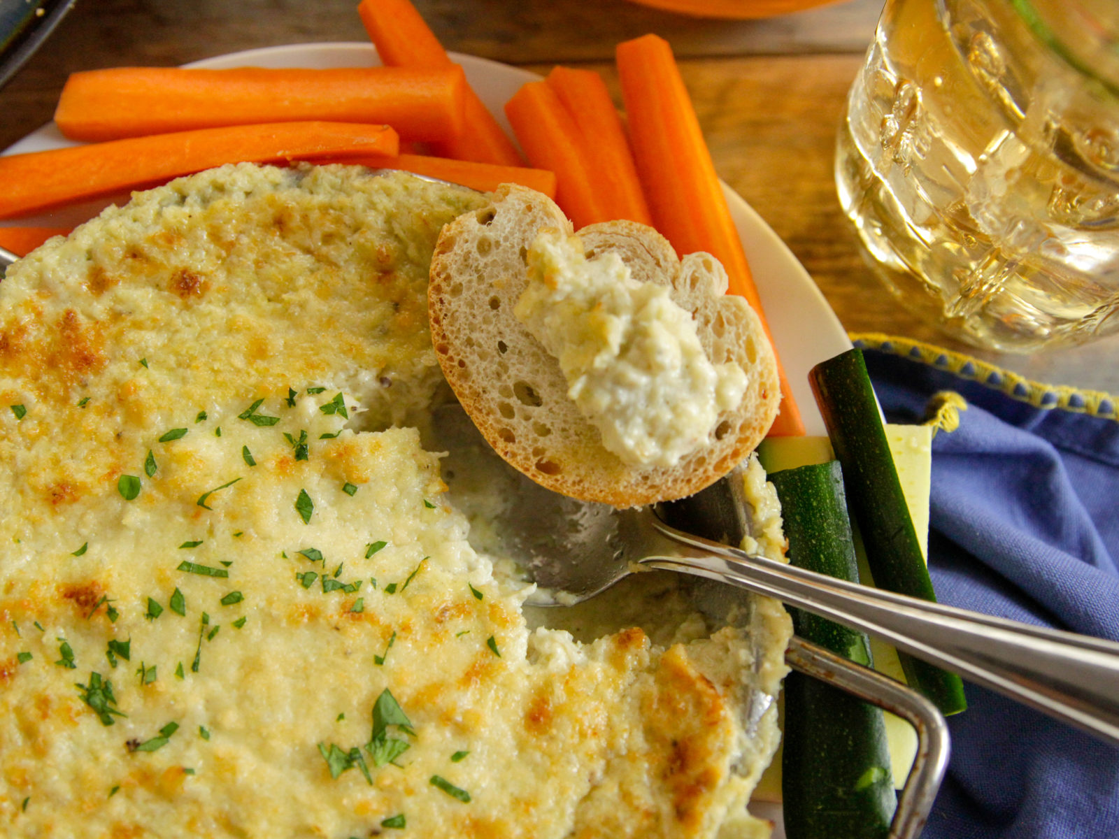 Hot Artichoke Dip and Garlic Bread Rounds
