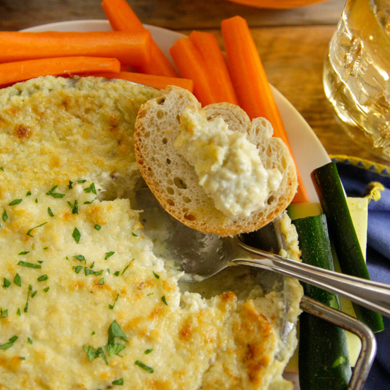 Spicy Marinated Chicken Wings with Creamy BBQ Dipping Sauce Recipe